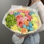 Дофаминовый трендовый букет